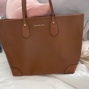 Michael Kors tote, very gently used